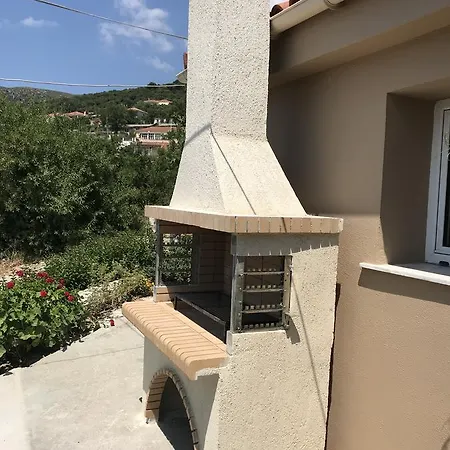 Sandy & Sofia Katelios